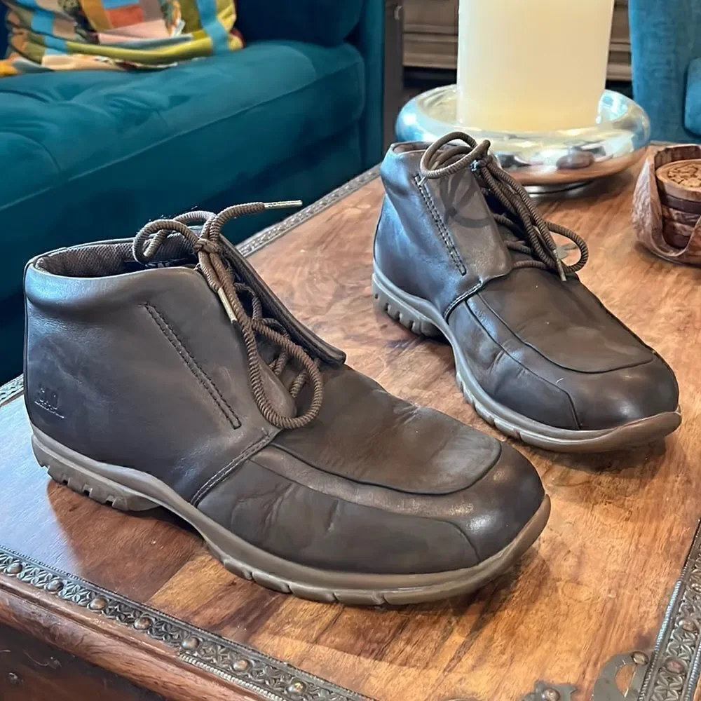 Stacy Adams brown leather Chukka boots, size 10.5!